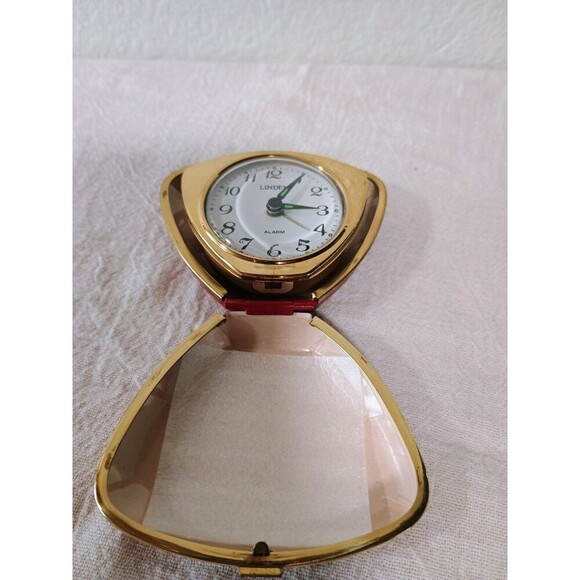 Vintage Linden Wind Up Travel Clock Red Shell Triangle Shape - Working - Picture 5 of 6